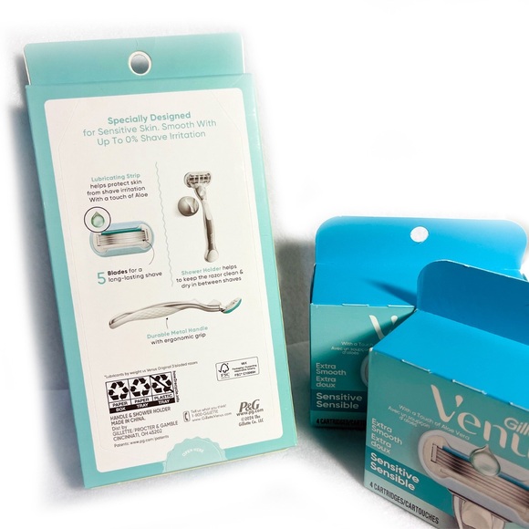 Gillette Venus Extra Smooth Sensitive Razor with Metal Handle + 10 Cartridges - Picture 2 of 9